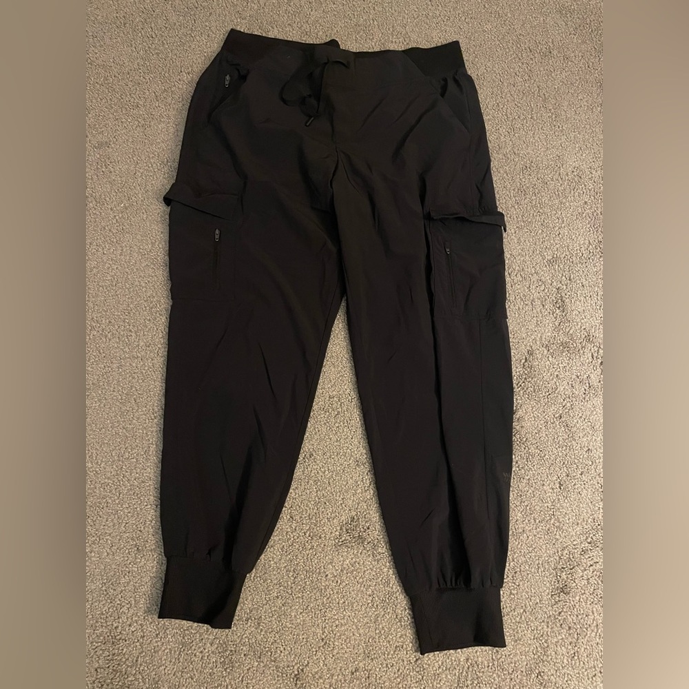 all in motion | lightweight athletic cargo pants